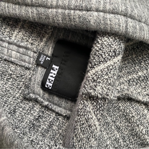 Wilfred Free Aritzia Sweater - Picture 3 of 3
